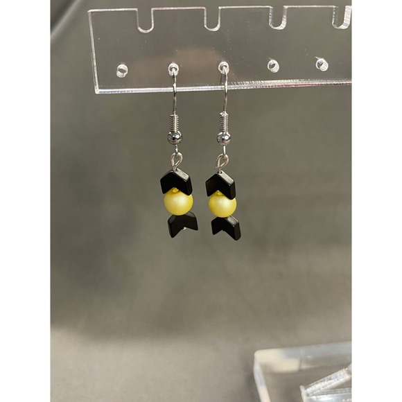 Handmade Beaded Dangle Earrings Black Yellow Silver Tone Jewelry NEW - Picture 4 of 6